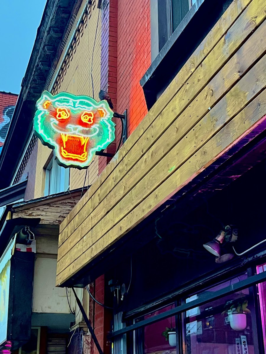 Happy Cup Bar & Restaurant